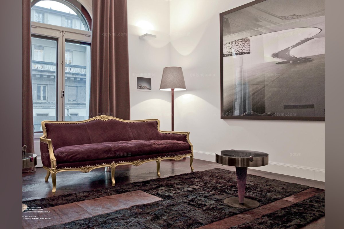 Longhi現代酒紅色布藝三人位沙發