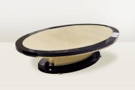 代替了傳統油漆面的特殊的紋理的鱷魚皮茶幾，讓我們的客廳視覺效里更好，更