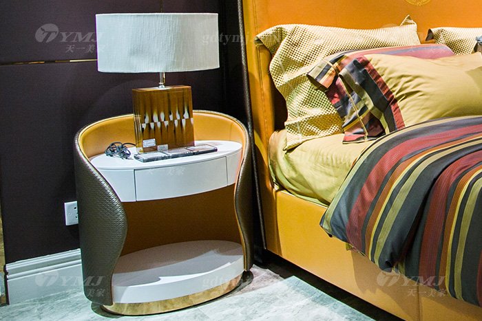 高端別墅豪華家具輕奢后現代品牌臥室愛馬仕橙真皮大床床頭柜