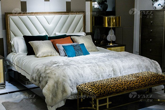 高端奢華別墅家具品牌現(xiàn)代輕奢時尚實木鑲彩貝大床組合床