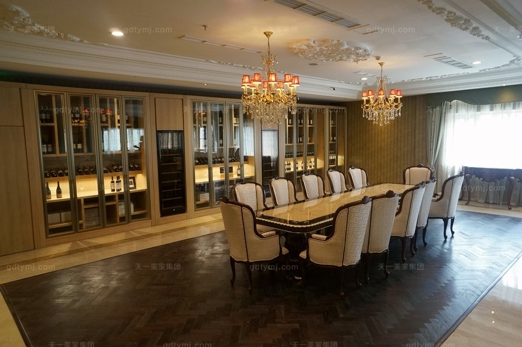 奢華新古典風品酒區